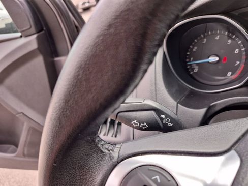 Used 2013 Ford Focus SE FWD image 42