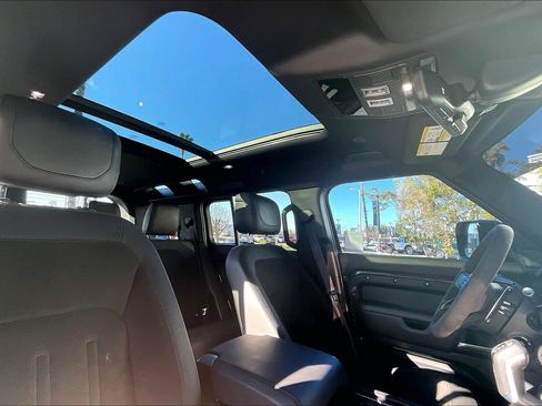 Used 2023 Land Rover Defender 110 Carpathian Edition image 22