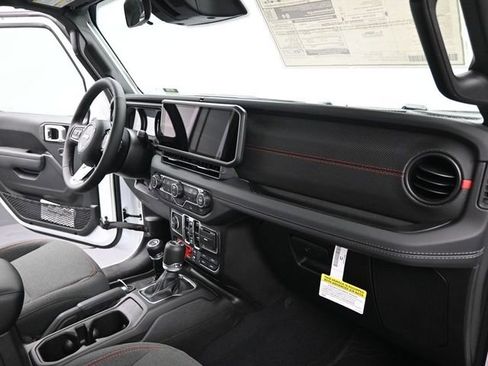 New 2026 Jeep Wrangler Unlimited Rubicon w/ Xtreme 35 Tire Package AWD/4WD image 25