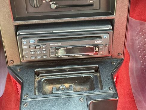 Used 1987 Chevrolet Camaro Z28 RWD image 23