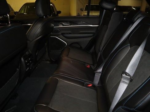 New 2022 Jeep Grand Cherokee Trailhawk w/ Luxury Tech Group III image 20