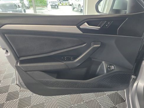 Used 2024 Volkswagen Jetta S image 33