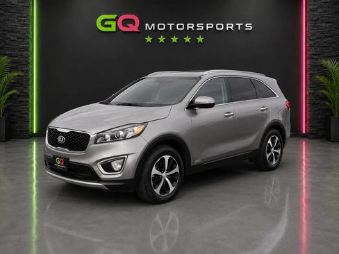 Used 2017 Kia Sorento EX AWD/4WD image 3