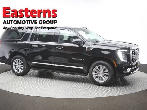 Used 2025 GMC Yukon XL Denali AWD/4WD image 52