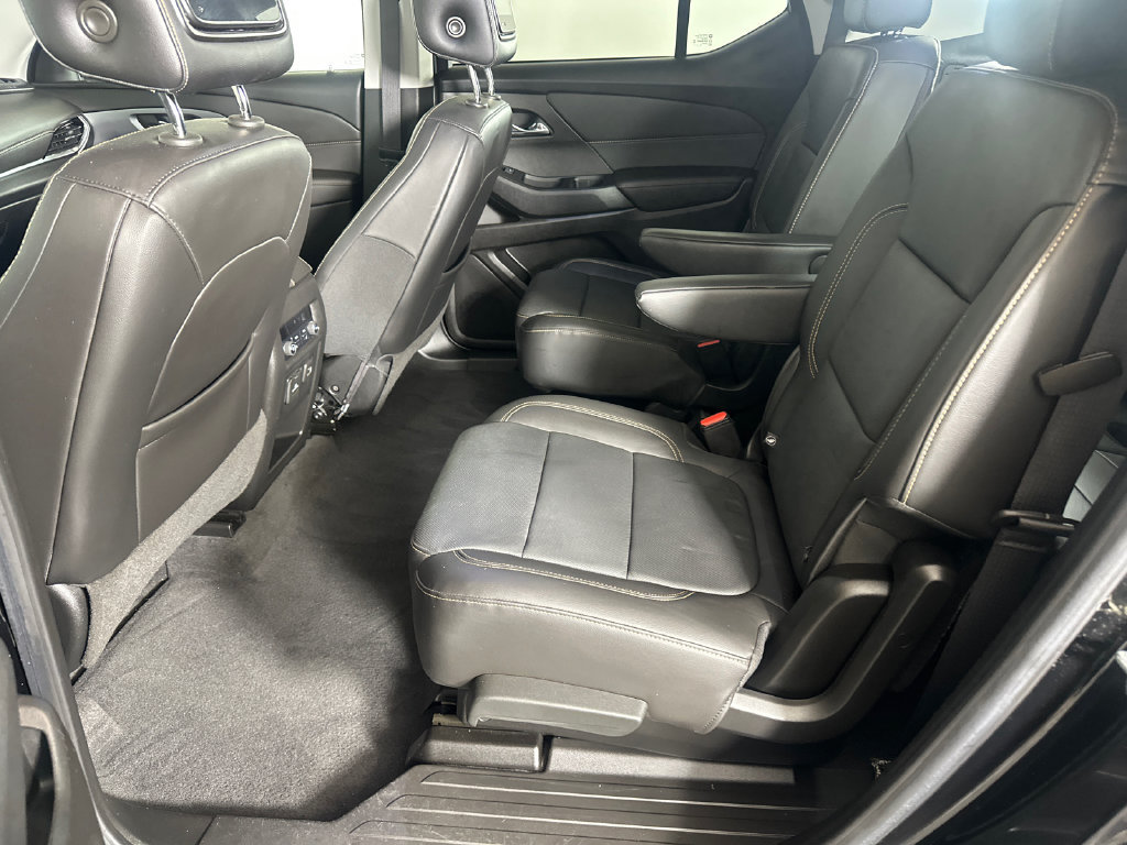 Used 2020 Chevrolet Traverse Premier w/ LPO, 'HIT The Road' Package FWD image 21