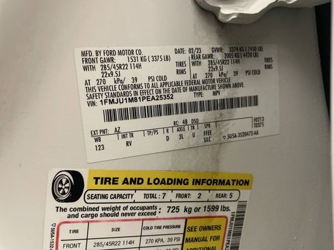 Used 2023 Ford Expedition Platinum image 29