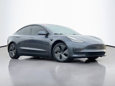 Used 2020 Tesla Model 3 Long Range image 1