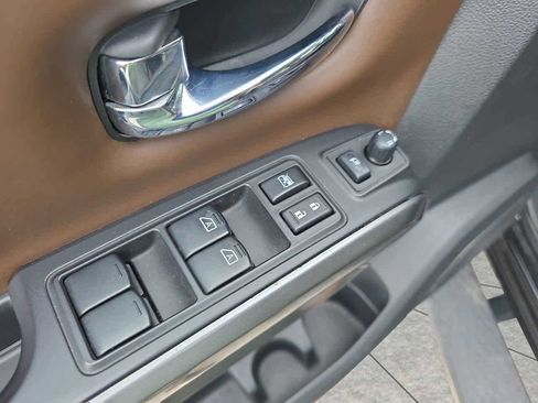 Used 2018 Nissan Titan Platinum Reserve w/ Platinum Utility Package image 17