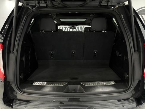 Used 2021 GMC Yukon AT4 w/ Technology Package AWD/4WD image 25