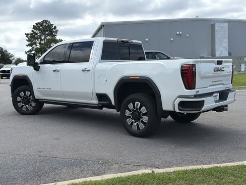 Used 2025 GMC Sierra 2500 Denali w/ Denali Reserve Package AWD/4WD image 10