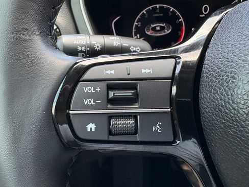 Used 2025 Honda Pilot EX-L image 34