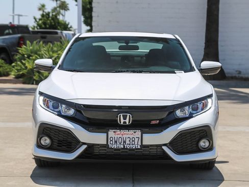 Used 2018 Honda Civic Si image 2