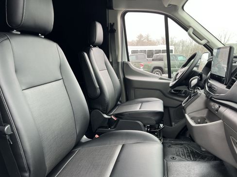 New 2026 Ford Transit 250 148 Medium Roof w/ Load Area Protection Package image 25