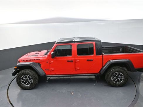 New 2025 Jeep Gladiator Rubicon w/ Convenience Group image 12