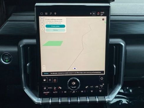 Used 2025 GMC Acadia Elevation image 32