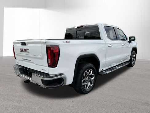 Used 2024 GMC Sierra 1500 SLT w/ SLT Premium Plus Package AWD/4WD image 4