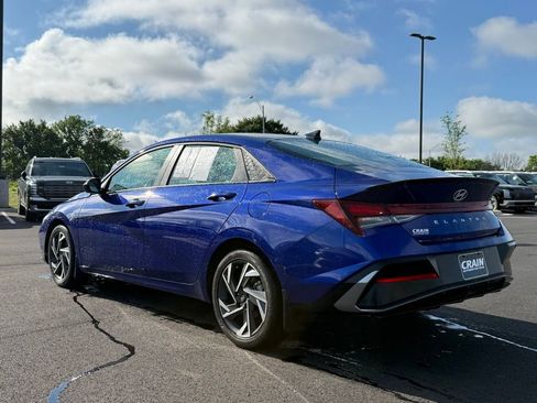 Used 2025 Hyundai Elantra Sport FWD image 7