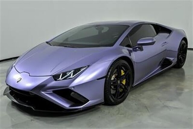 Used 2021 Lamborghini Huracan EVO RWD image 2