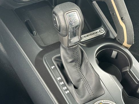 New 2026 Ford Bronco Badlands image 21