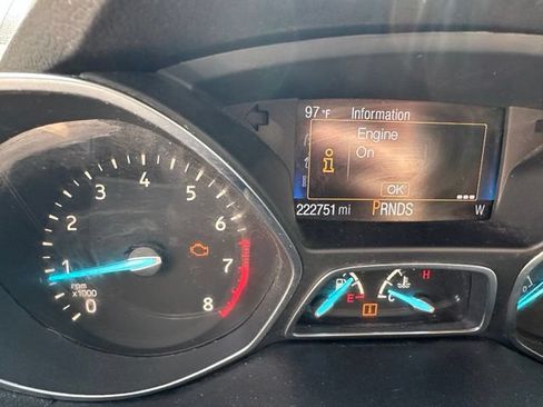 Used 2017 Ford Escape SE AWD/4WD image 15