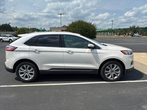 Used 2019 Ford Edge Titanium AWD/4WD image 7