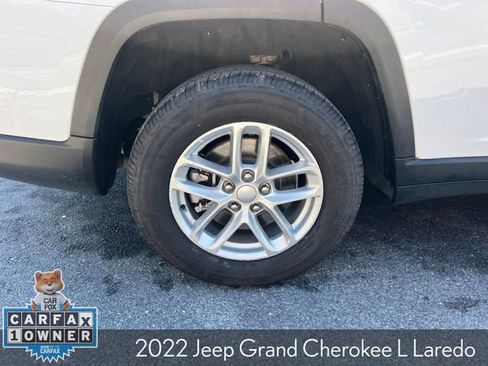 Used 2022 Jeep Grand Cherokee L Laredo w/ Luxury Tech Group I image 14
