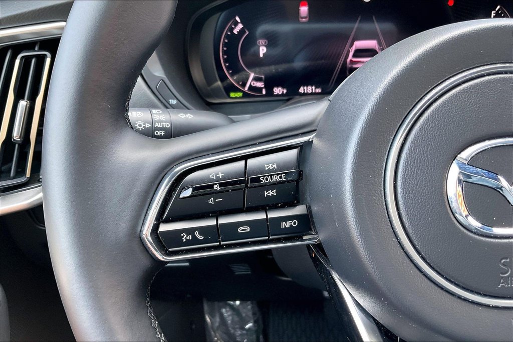 Used 2025 MAZDA CX-70 Plug-In Hybrid w/ Premium Plus AWD/4WD image 18