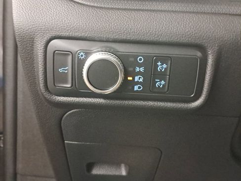 Used 2022 Ford Explorer Base w/ Class IV Trailer Tow Package image 28