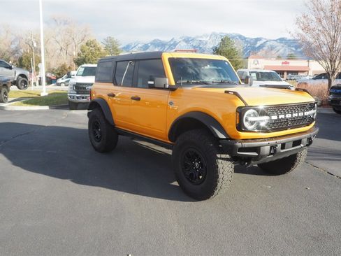 Used 2022 Ford Bronco Wildtrak image 3