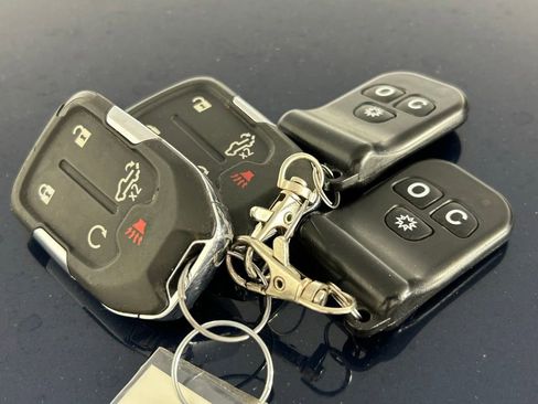 Used 2020 GMC Sierra 2500 AT4 w/ AT4 Premium Package AWD/4WD image 38