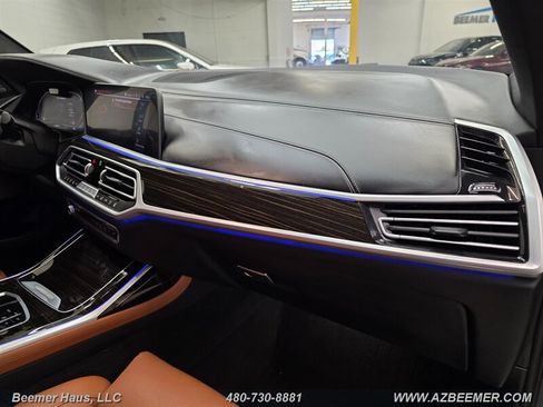 Used 2021 BMW X7 M50i AWD/4WD image 37