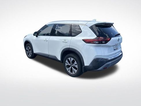 Certified 2021 Nissan Rogue SV w/ Premium Package FWD image 3