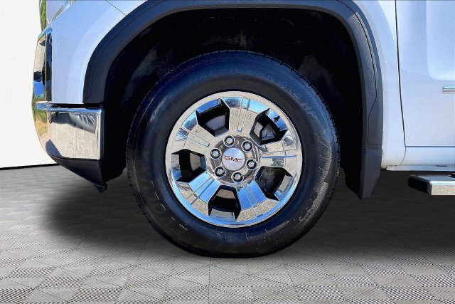 Used 2021 GMC Sierra 1500 SLT AWD/4WD image 21