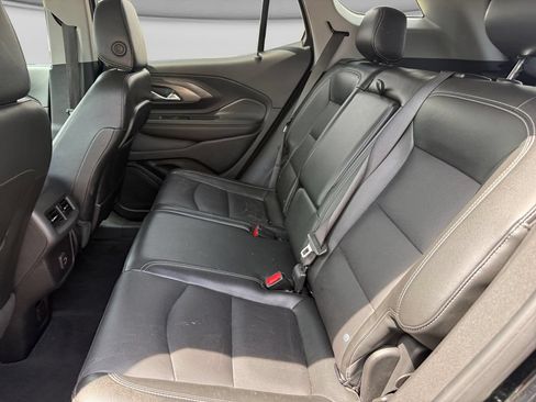 Used 2023 GMC Terrain SLT AWD/4WD image 12