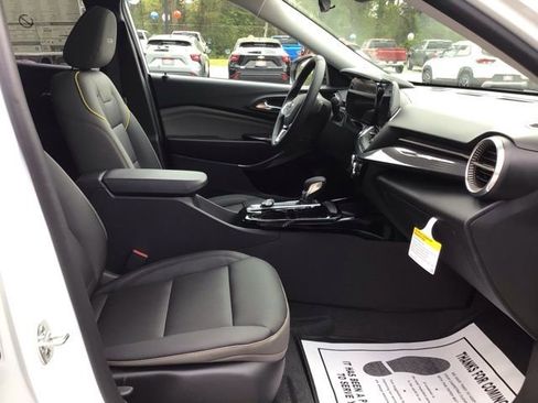 New 2026 Chevrolet Trax ACTIV w/ Sunroof Package image 20