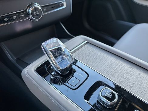 New 2026 Volvo XC90 B6 Plus w/ Protection Package Premier image 14