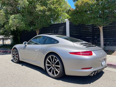 Used 2012 Porsche 911 Carrera S RWD image 6