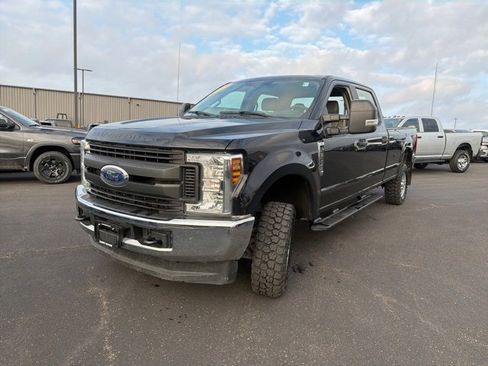 Used 2019 Ford F350 XL w/ Power Equipment Group image 4