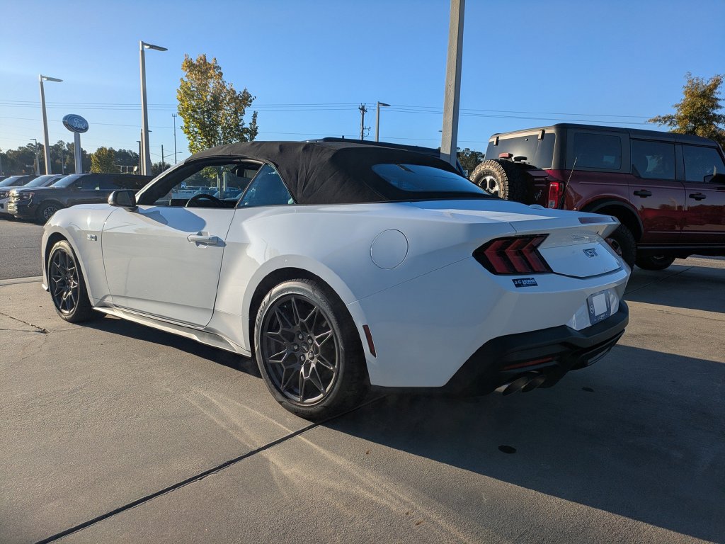 New 2026 Ford Mustang GT Premium w/ GT Performance Package RWD image 6