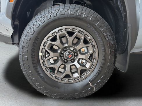 New 2026 Nissan Frontier PRO-4X w/ Pro-4x Convenience Package AWD/4WD image 26