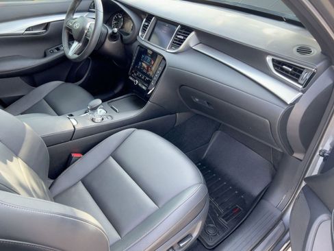 Used 2021 INFINITI QX50 Luxe w/ Appearance Package image 31