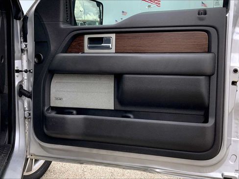 Used 2014 Ford F150 Lariat w/ Equipment Group 502A Luxury AWD/4WD image 17