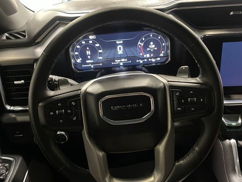 Used 2025 GMC Sierra 1500 Denali w/ Denali Reserve Package AWD/4WD image 4
