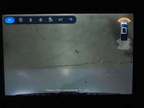 Used 2023 Ford F150 Lightning XLT image 28