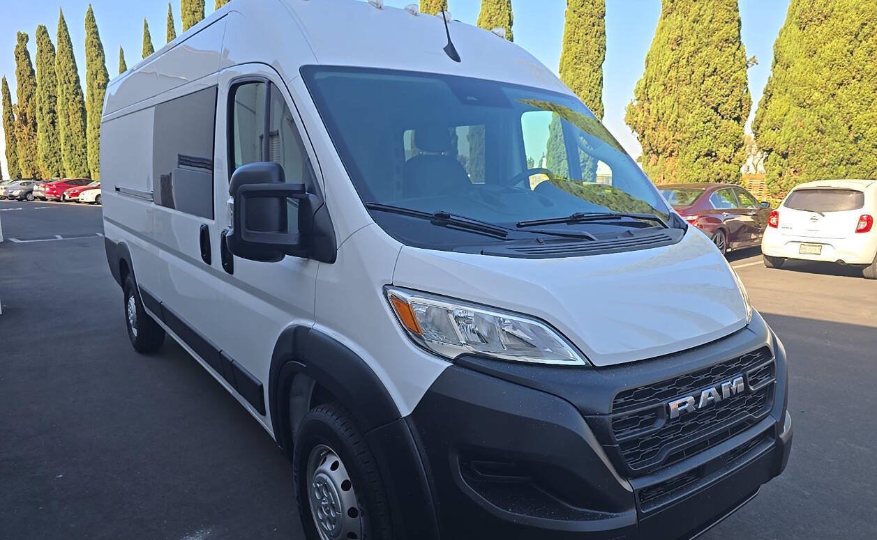 Used 2023 RAM ProMaster 3500 FWD image 1