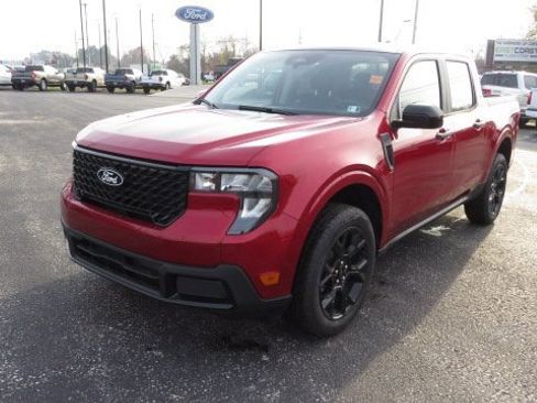 New 2025 Ford Maverick XLT w/ Black Appearance Package image 3