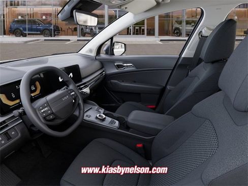 New 2026 Kia Sportage LX image 17