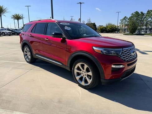 Used 2020 Ford Explorer Platinum w/ Premium Technology Package image 4