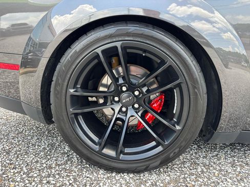 Used 2020 Dodge Challenger SRT Hellcat RWD image 29