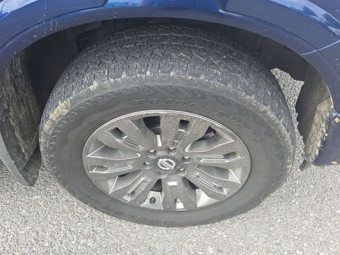 Used 2017 Nissan Titan Platinum Reserve AWD/4WD image 9
